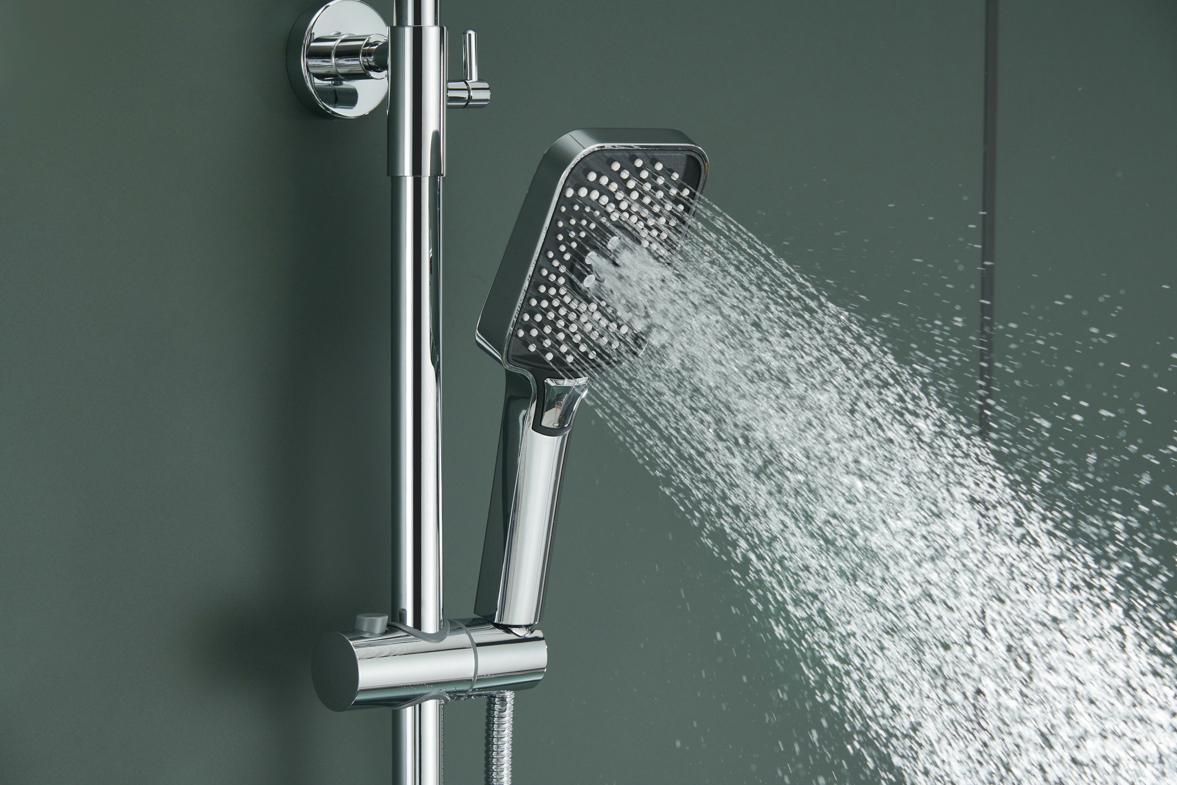Novo Dynamic Thermostatic Chrome Modern Mixer Shower System 4-Function Solid Brass
