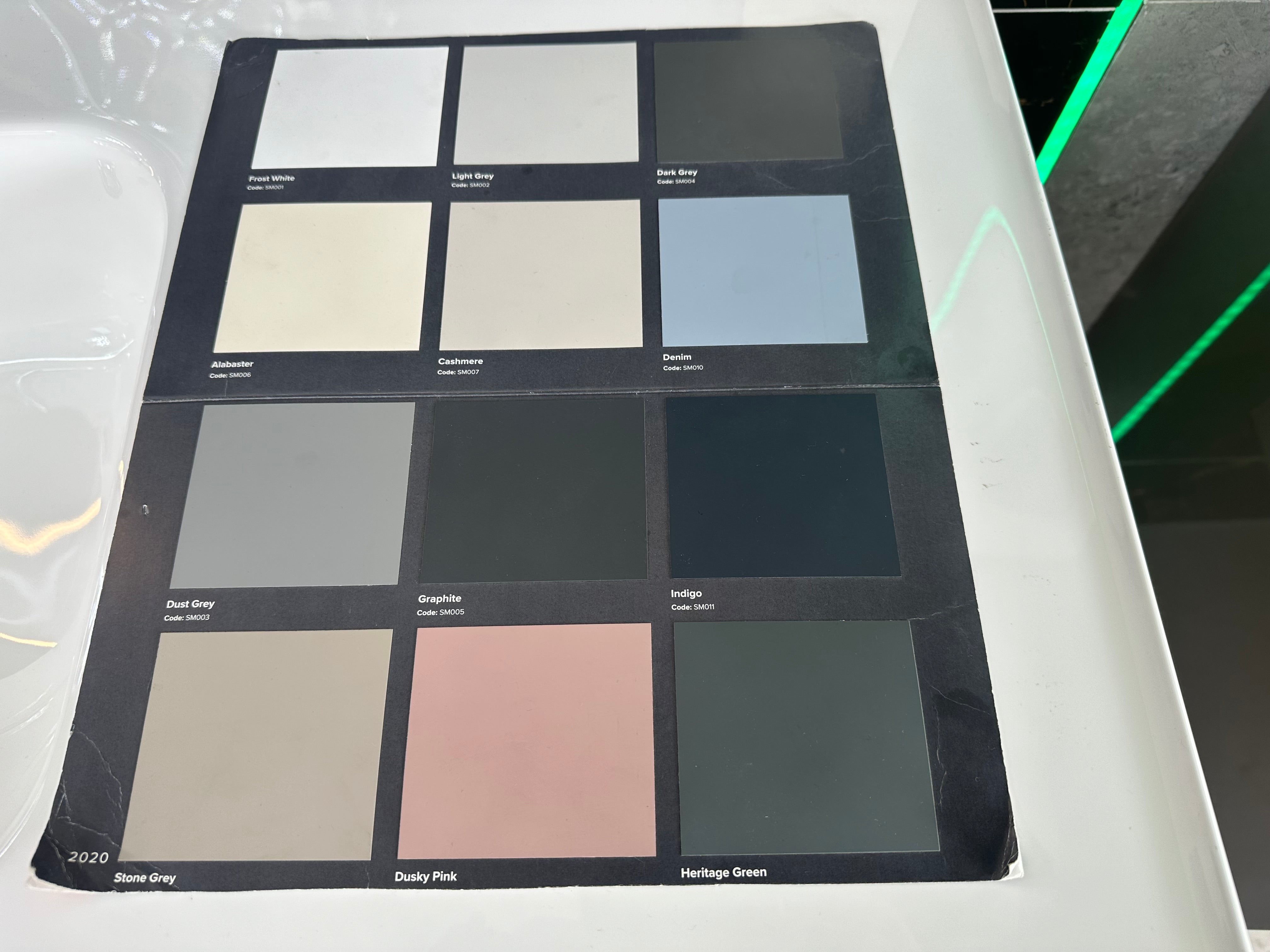 Novo 1191-70 Sarica Heritage Green Vanity & Nano Glazed Ceramic Basin
