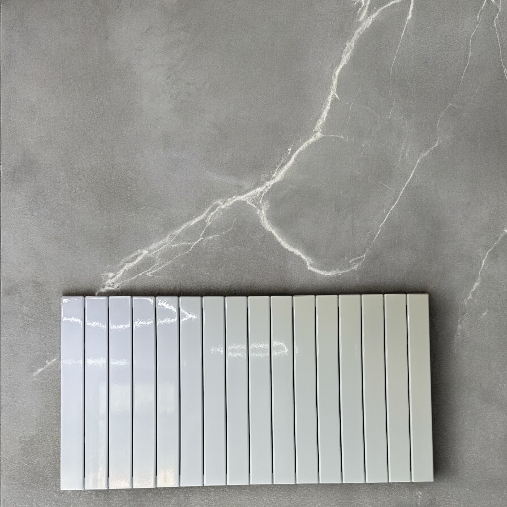 Novo AL Flat 600mm High Single Panel Horizontal Aluminium Radiator- White