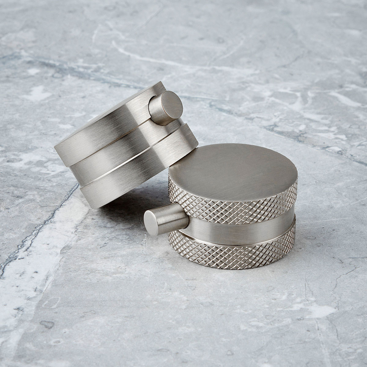 Novo Chrome Round Handle, Handset & Mounting Bracket