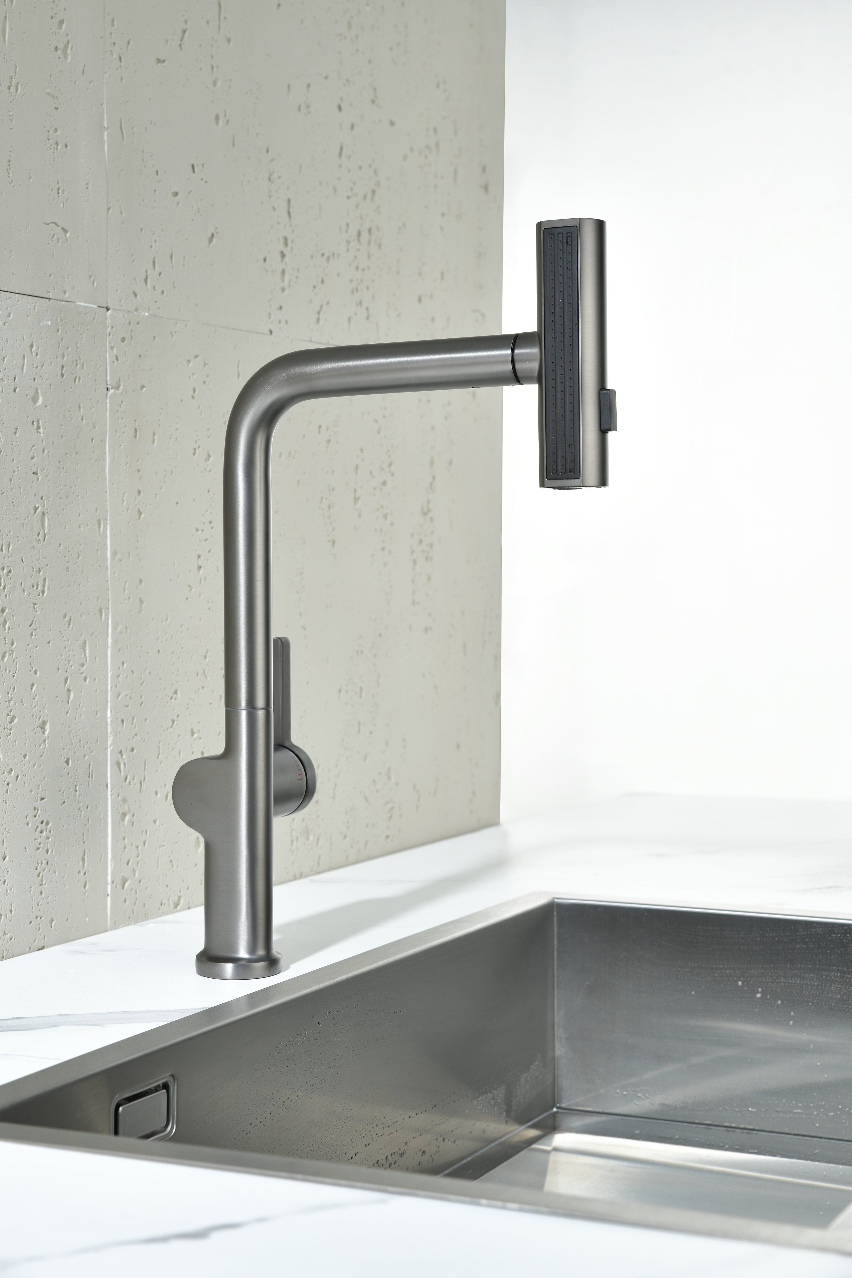 Novo HTC Kitchen Mixer Tap Multi Spray GUN METAL